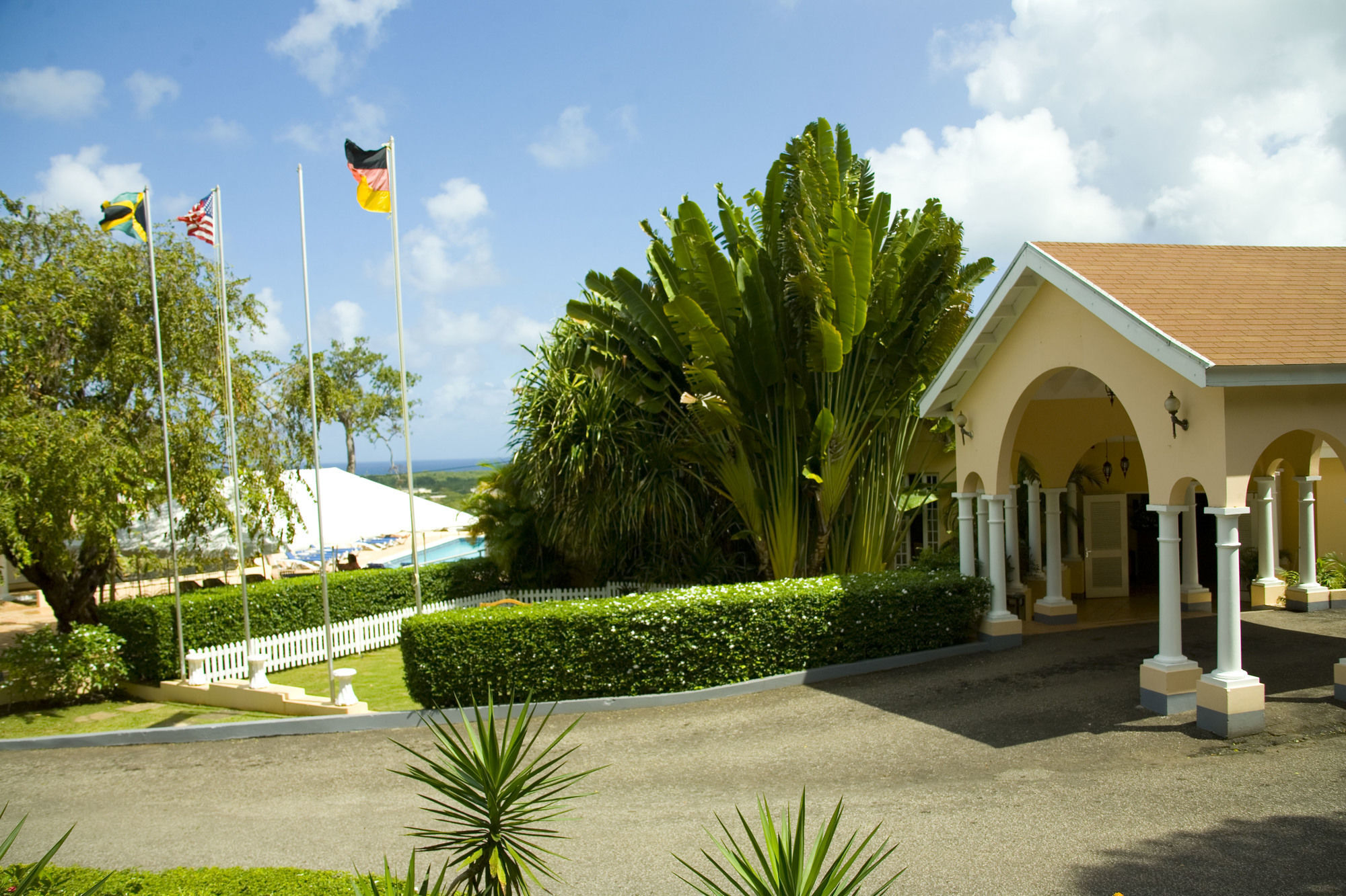Cardiff Hotel And Spa Runaway Bay Εξωτερικό φωτογραφία