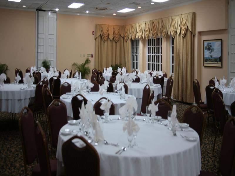 Cardiff Hotel And Spa Runaway Bay Εξωτερικό φωτογραφία